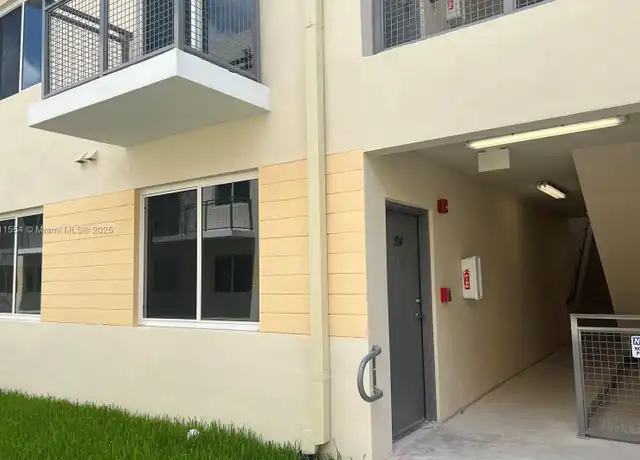 Property at 1010 SW 69th Ave Unit 212, Miami, FL, 33144, 2 beds, 2 baths, [object Object]