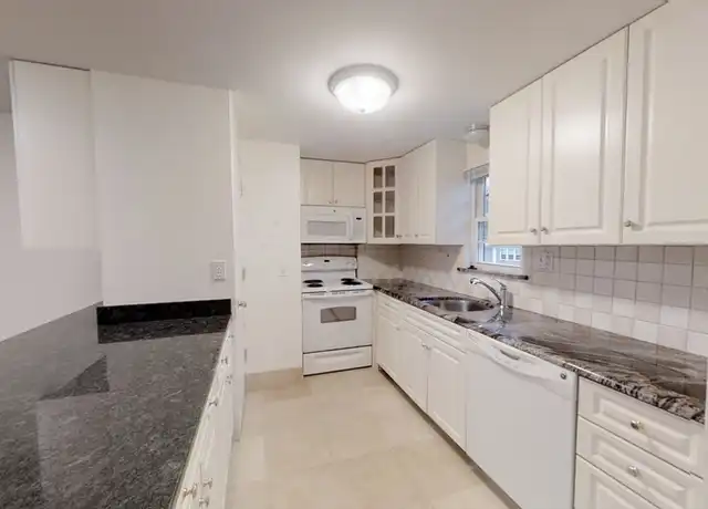 Property at 27 Arlington Rd #5, Woburn, MA, 01801, 2 beds, 1 bath, [object Object]