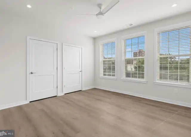 Property at 26 S York Rd Unit 309, Hatboro, PA, 19040, 2 beds, 1 bath, [object Object]