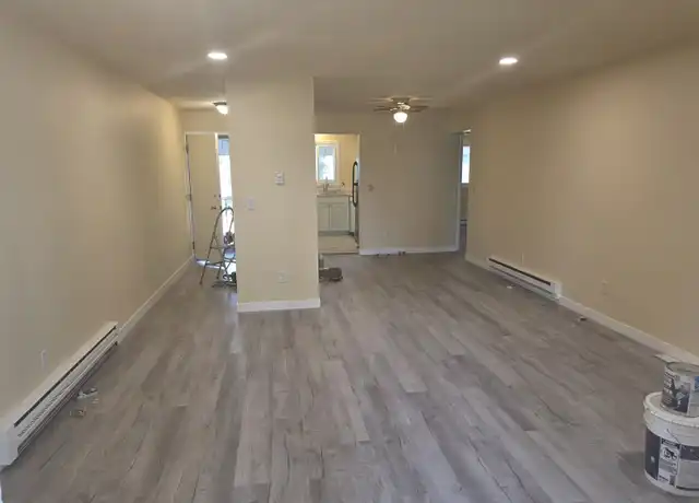 Property at 24022 25th Ave S, Des Moines, WA, 98198, 2 beds, 1 bath, [object Object]