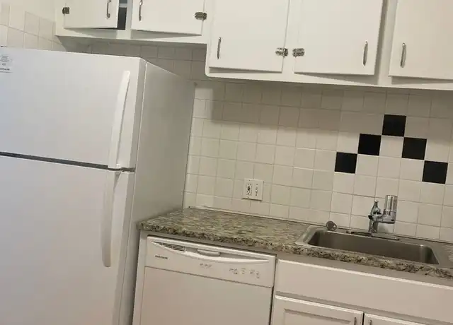 Property at 15810 Van Aken Blvd Unit 306, Shaker Heights, OH, 44120, 2 beds, 1 bath, [object Object]