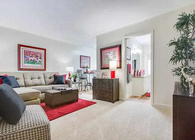 Property at Brookstone Apartment Homes - 2300 5th Ave E, Tuscaloosa, AL, 35401, 1 bed, 1 bath, [object Object]