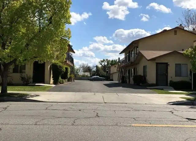 Property at 2323 Chester Ln Unit 10, Bakersfield, CA, 93304, 1 bed, 1 bath, [object Object]