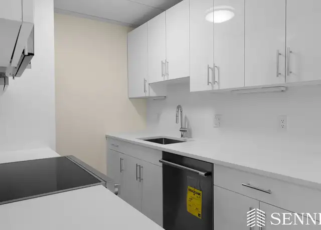 Photo of 16 Trowbridge St, Cambridge, MA 02138