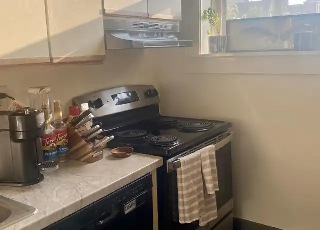 Property at 1033 S 2nd St Unit 2, Louisville, KY, 40203, 2 beds, 1 bath, [object Object]