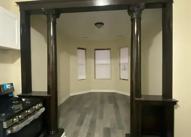 Property at 1004 S Oakley Blvd Unit 1F, Chicago, IL, 60612, 2 beds, 2 baths, [object Object]