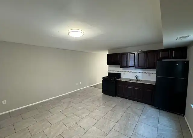 Property at 141 Cooper Ave Unit 141-1S, Woodlynne, NJ, 08107, 2 beds, 1 bath, [object Object]