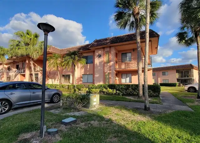 Property at 223 Lakeview Dr #204, Weston, FL, 33326, 3 beds, 2 baths, [object Object]