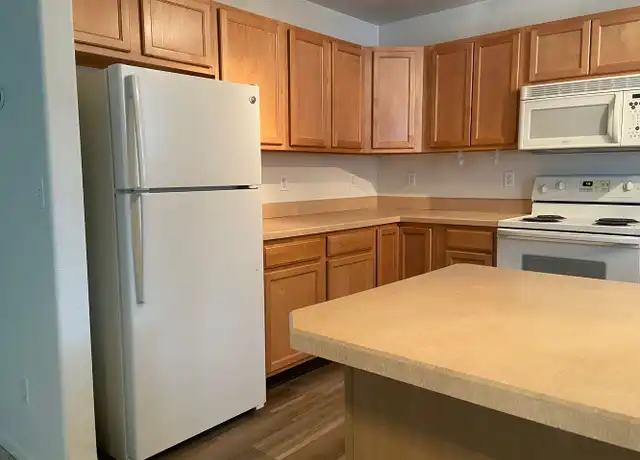 Property at 3804 4th Ave N, Great Falls, MT, 59405, 2 beds, 2.5 baths, [object Object]
