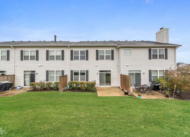 Photo of 526 Majestic Ln, Oswego, IL 60543
