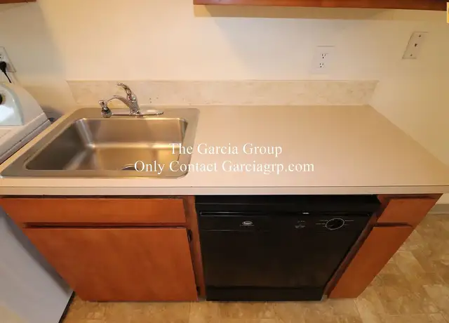 Photo of 581 Holmes Ln, Oregon City, OR 97045