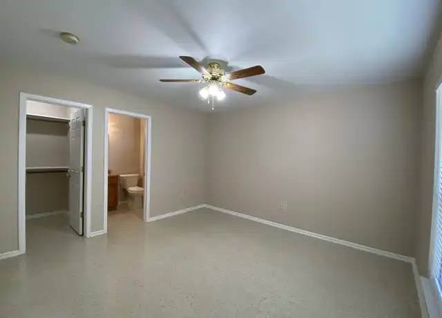 Property at 501 Winship Rd, Pleasanton, TX, 78064, 3 beds, 2 baths, [object Object]