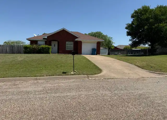 Property at 1105 Willow Bend St, Cleburne, TX, 76031, 3 beds, 1 bath, [object Object]