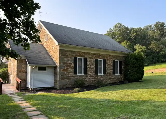 Property at 19129 Falls Rd, Hampstead, MD, 21074, 2 beds, 1 bath, [object Object]