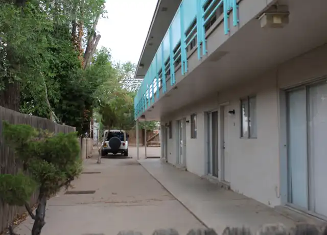 Property at 212 Vassar Dr SE, Albuquerque, NM, 87106, 1 bed, 1 bath, [object Object]