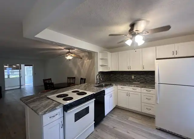 Property at 2102 NE 1st Way, Boynton Beach, FL, 33435, 2 beds, 2 baths, [object Object]