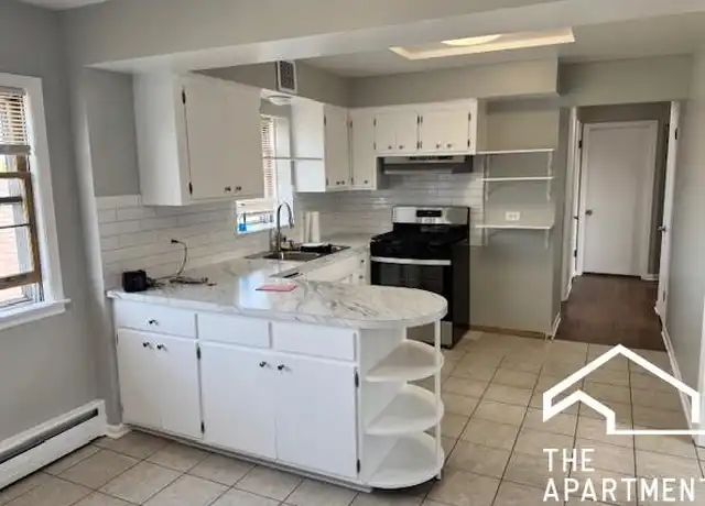 Property at 5837 W Addison St, Chicago, IL, 60634, 3 beds, 1 bath, [object Object]