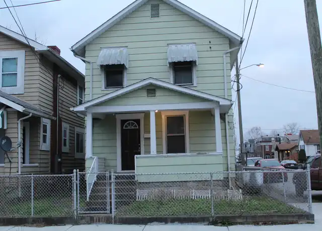 Property at 102 Hunt Ave, Charleston, WV, 25302, 2 beds, 1 bath, [object Object]