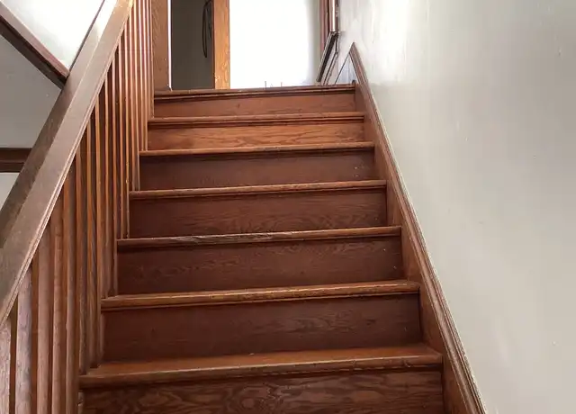 Property at 102 Hunt Ave, Charleston, WV, 25302, 2 beds, 1 bath, [object Object]