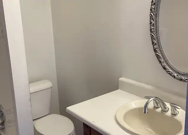 Property at 102 Hunt Ave, Charleston, WV, 25302, 2 beds, 1 bath, [object Object]