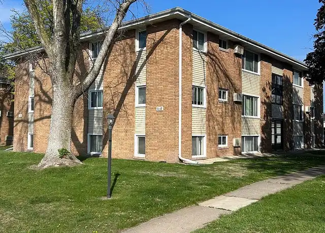 Property at Hanson Court Apartments - 5340 Hanson Ct N, Crystal, MN, 55429, 1-2 bed, 1 bath, [object Object]