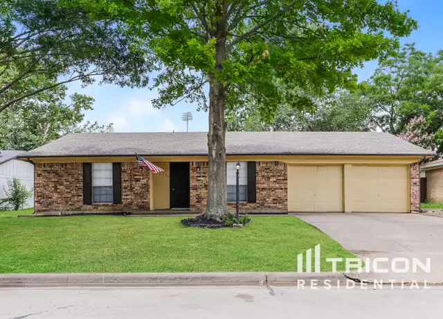 Property at 145 NW Suzanne Ter, Burleson, TX, 76028, 4 beds, 2 baths, [object Object]