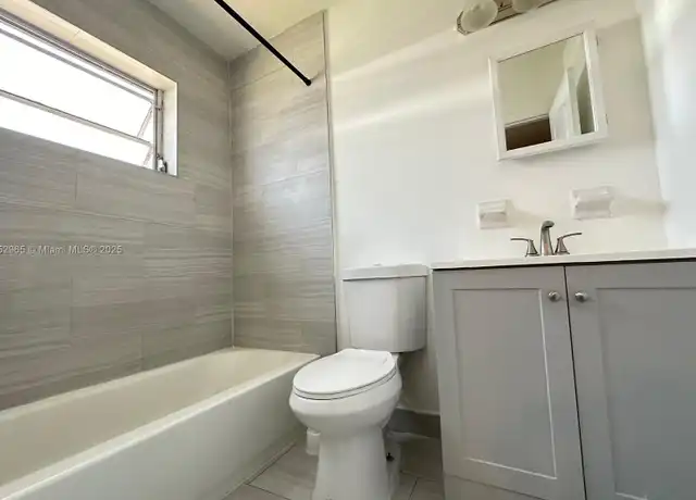 Property at 1942 Thomas St Unit C, Hollywood, FL, 33020, 1 bed, 1 bath, [object Object]