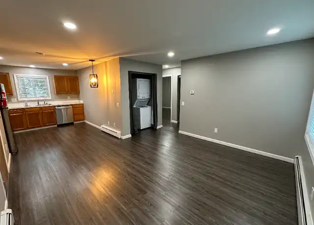 Property at 609 Irwin St Unit 4, Anchorage, AK, 99508, 2 beds, 1 bath, [object Object]