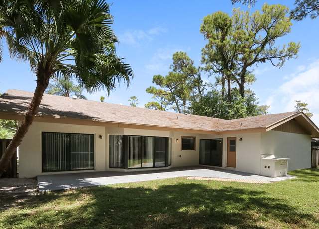 Photo of 12463 Sawgrass Ct, Wellington, FL 33414