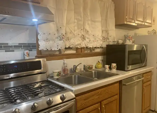 Property at 269 N 1st Ave Unit A, Manville, NJ, 08835, 1 bed, 1 bath, [object Object]