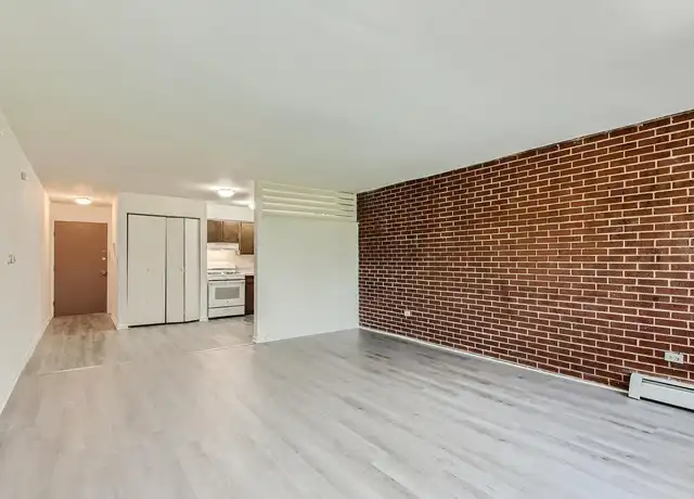 Property at Fleetwood Center - 323 N Northwest Hwy, Palatine, IL, 60067, 0 beds, 1 bath, [object Object]