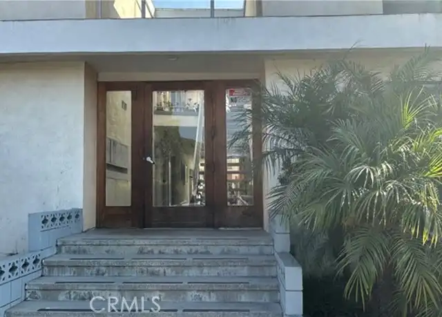 Property at 2122 Ocean Park Blvd Unit 2, Santa Monica, CA, 90405, 1 bed, 1 bath, [object Object]