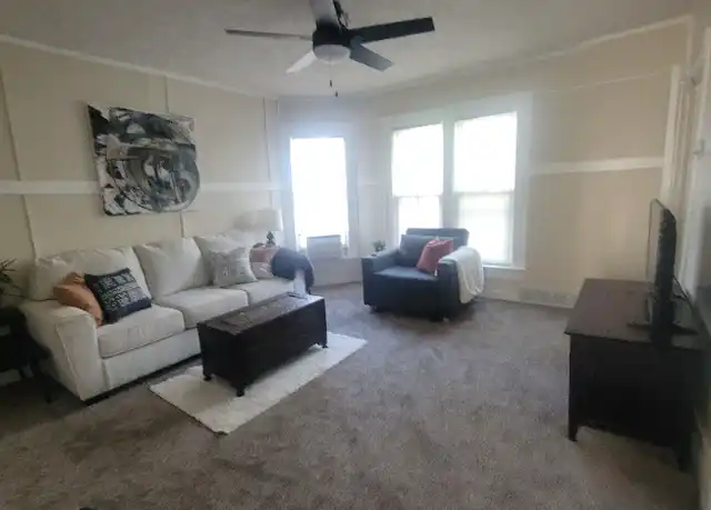 Property at 4829 Calvert St Unit 1, Lincoln, NE, 68506, 1 bed, 1 bath, [object Object]