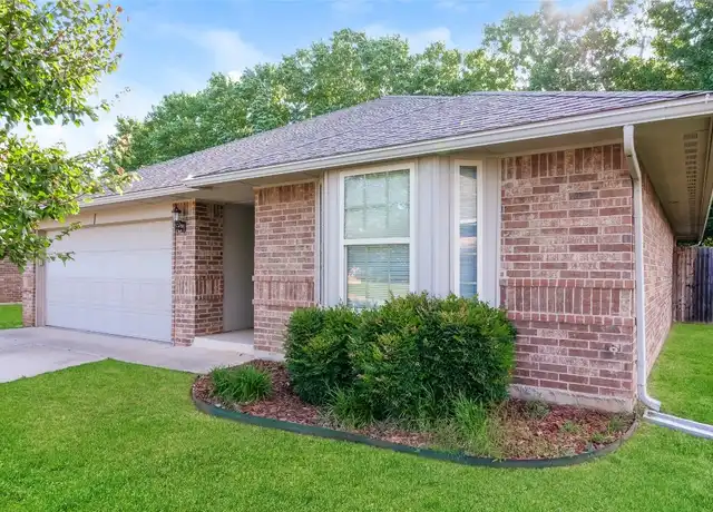 Property at 1338 Selborne Pl, Yukon, OK, 73099, 3 beds, 2 baths, [object Object]