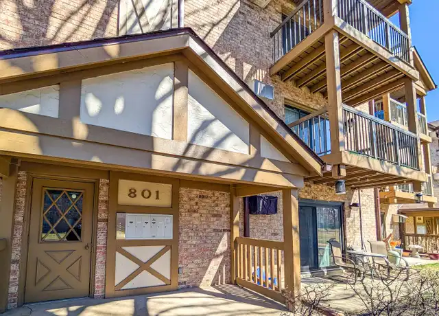 Property at 801 S Dwyer Ave Unit D, Arlington Heights, IL, 60005, 2 beds, 1 bath, [object Object]