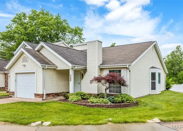 Property at 1345 Forest Creek Dr, St Peters, MO, 63303, 2 beds, 1.5 baths, [object Object]