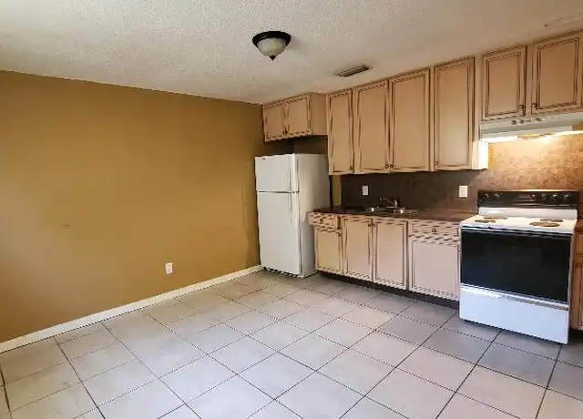 Property at 4237 Moncrief Rd W, Jacksonville, FL, 32209, 2 beds, 1 bath, [object Object]