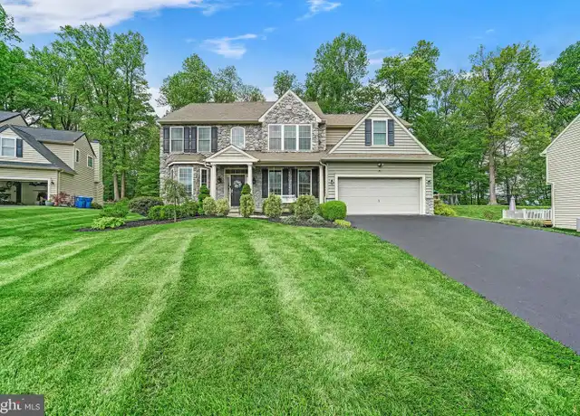 Property at 177 Shinnecock Hl, Avondale, PA, 19311, 4 beds, 4 baths, [object Object]
