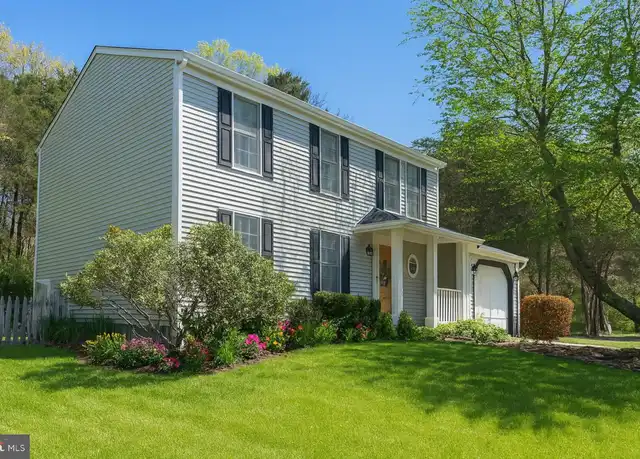 Property at 14286 Patriarch Ct, Centreville, VA, 20120, 4 beds, 2.5 baths, [object Object]