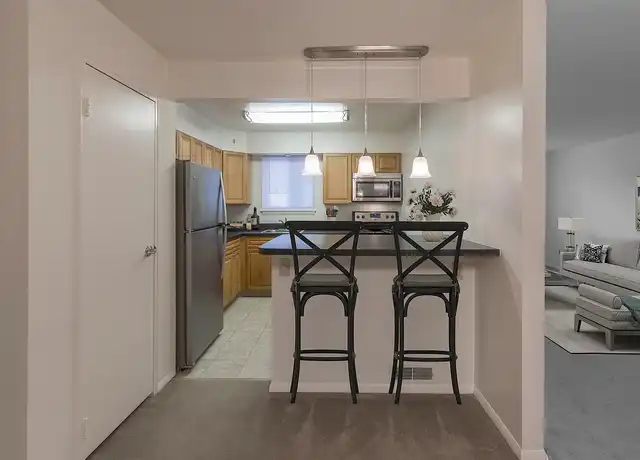 Property at Penn Crest Apartments - 2020 W Fairmont St, Allentown, PA, 18104, 1-3 bed, 1-2 bath, [object Object]