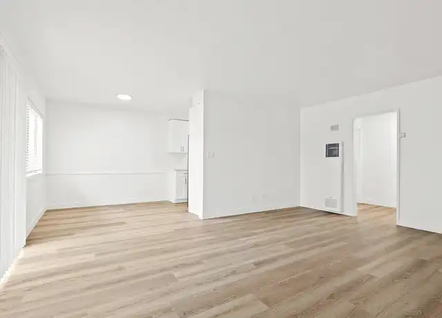 Property at 343 Palos Verdes Blvd, Redondo Beach, CA, 90277, 2 beds, 1 bath, [object Object]