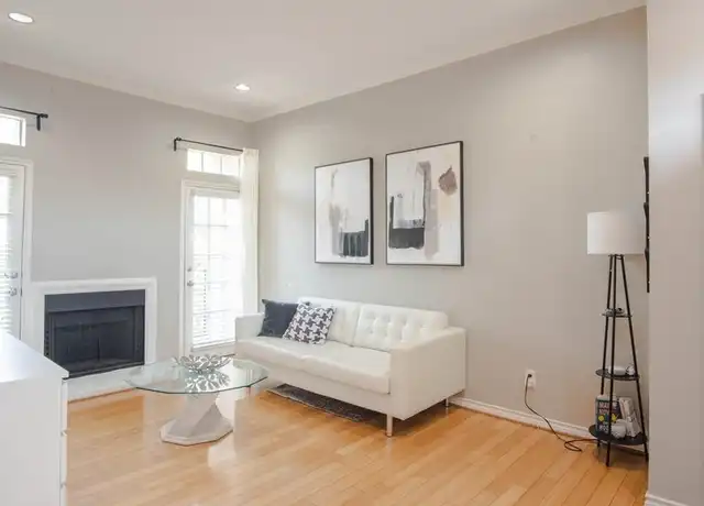 Property at 3311 Blackburn St Unit 257, Dallas, TX, 75204, 1 bed, 1 bath, [object Object]