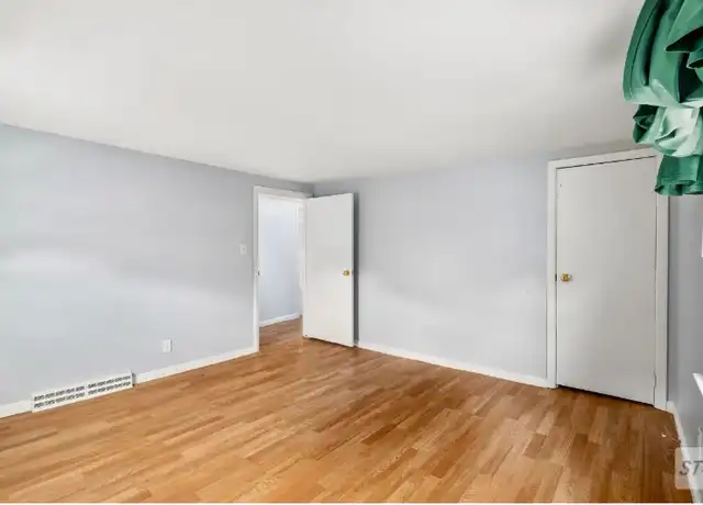 Property at 231 Colebrook St, Hartford, CT, 06112, 1 bed, 1 bath, [object Object]