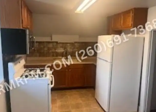 Property at 3624 Winter St Unit 1/2, Fort Wayne, IN, 46806, 2 beds, 1 bath, [object Object]