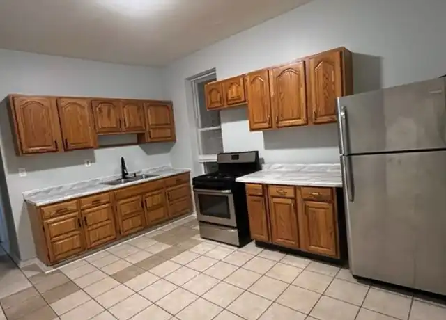 Property at 4150 W 24th St Unit 1, Chicago, IL, 60623, 3 beds, 1 bath, [object Object]