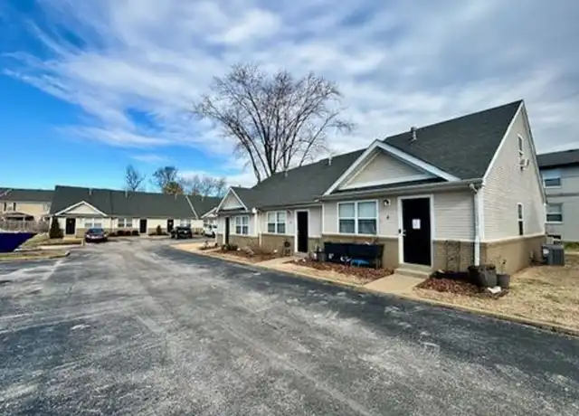 Property at 1128 Fairview Ave Unit 06, Bowling Green, KY, 42103, 1 bed, 1 bath, [object Object]