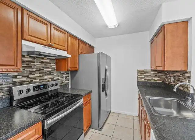 Property at 10461 NW 7th St #204, Pembroke Pines, FL, 33026, 2 beds, 2 baths, [object Object]