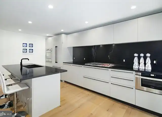Property at 1126 1/2 Lombard St, Philadelphia, PA, 19147, 4 beds, 3 baths, [object Object]