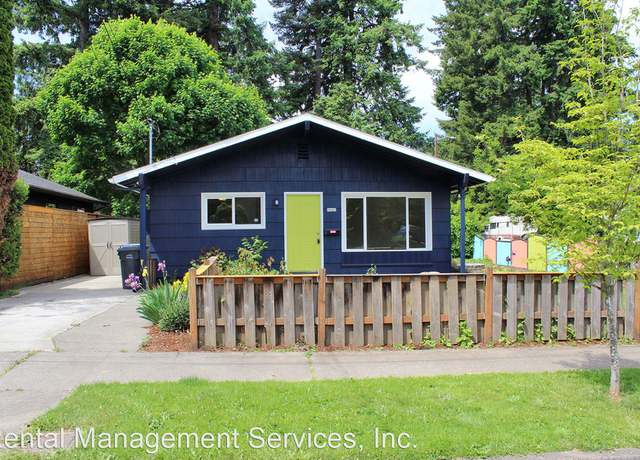 Photo of 9641 N Clarendon Ave, Portland, OR 97203