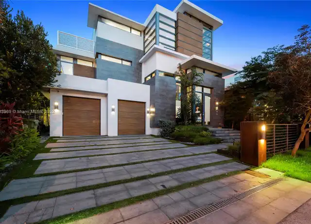 Property at 440 Mola Ave, Fort Lauderdale, FL, 33301, 6 beds, 5 baths, [object Object]